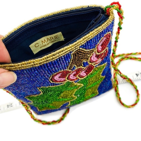 CMarie Holiday Holly Berry Beaded crossbody Bag - Picture 7 of 14